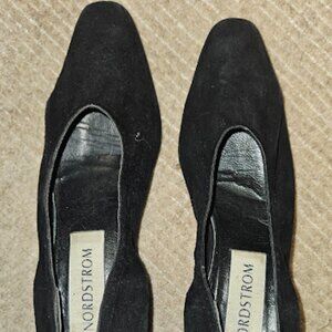 Black suede Nordstrom Vero Cuoio pumps, size 6.5 (37)
